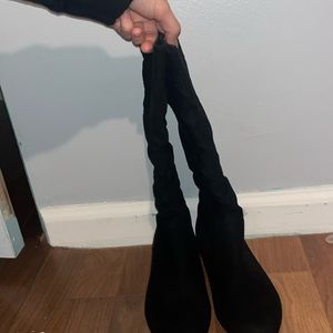 black mid calf boot size 8.